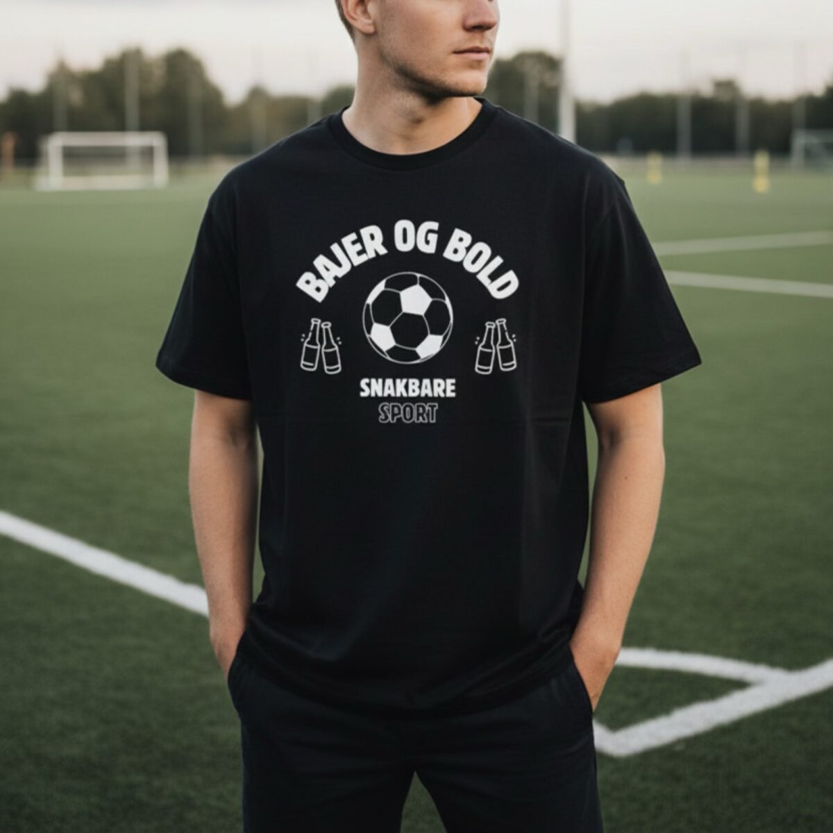 Alternative view of Bajer og Bold – Sjov unisex T-shirt til fodboldfans